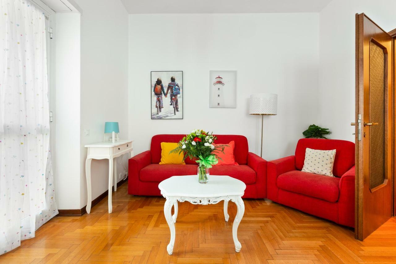 Appartement Bright Flat With Shared Garden à Milan Extérieur photo