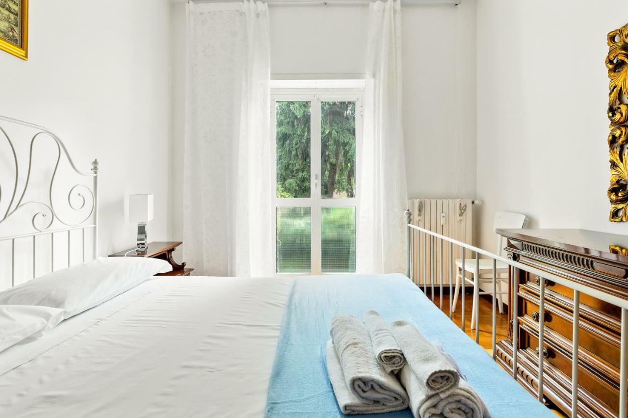 Appartement Bright Flat With Shared Garden à Milan Extérieur photo