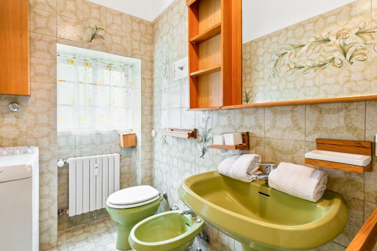 Appartement Bright Flat With Shared Garden à Milan Extérieur photo